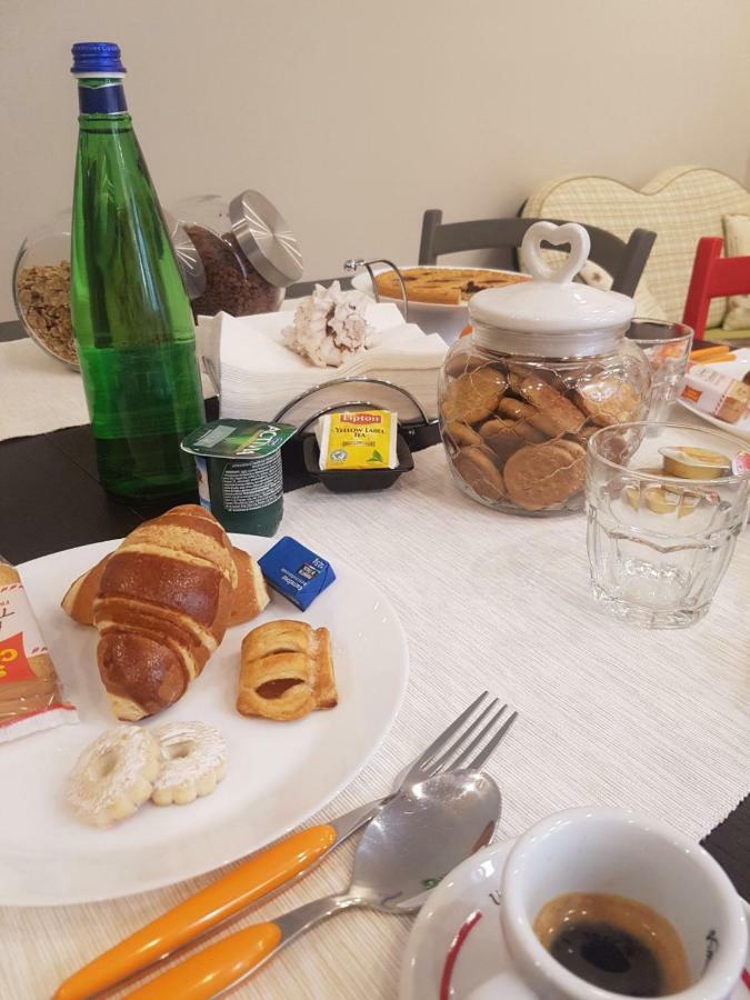 مبيت وإفطار نابولي Starita Bed & Pizza المظهر الخارجي الصورة